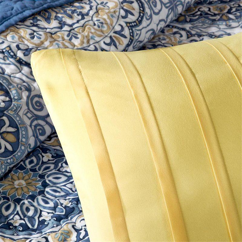 6 Piece Reversible Quilt Set with Throw Pillows