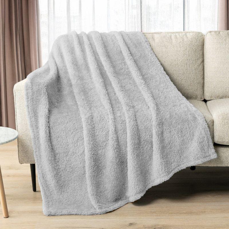 Pavilia Hand Woven Throw Blanket