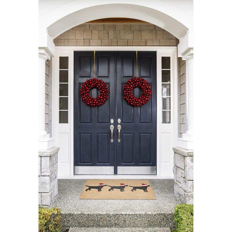 Liora Manne Frontporch 3 Dogs Christmas Indoor/Outdoor Rug Neutral 1'8" x 2'6"