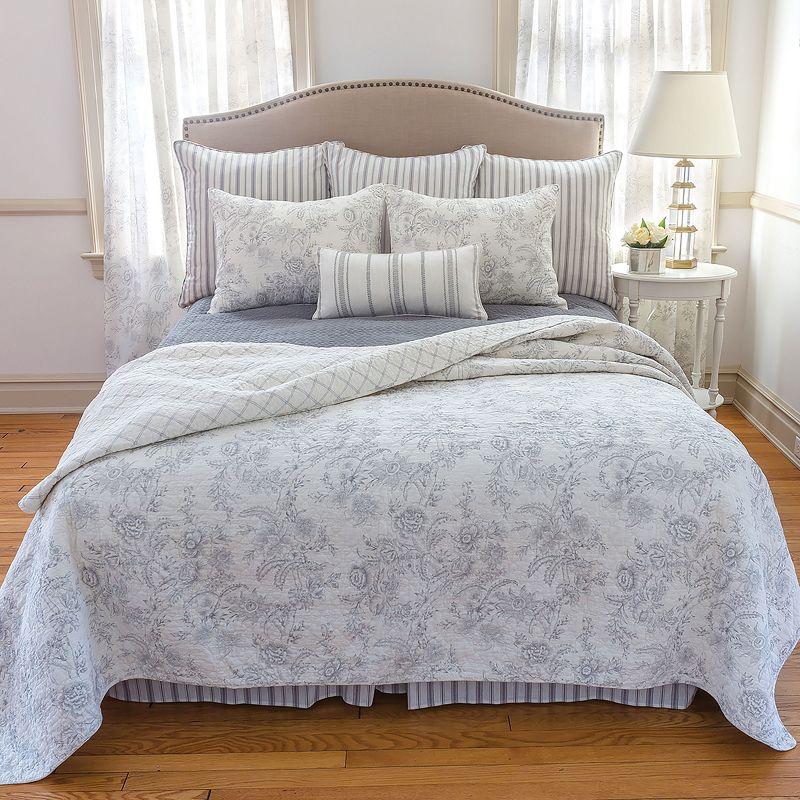 C&F Home Colonial Williamsburg Clementina Cement Gray Floral Twin Quilt
