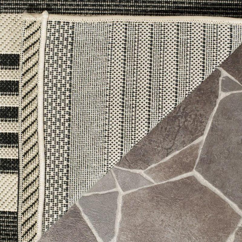 Courtyard CY6062 Power Loomed Indoor/Outdoor Runner Rug - Black/Bone - 2'3"x6'7" - Safavieh.