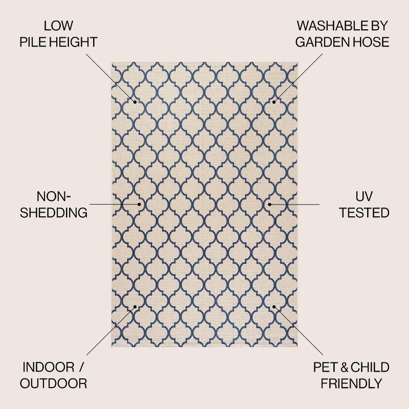 Arabesque Ogee Trellis Indoor/Outdoor  Area Rug  - JONATHAN Y