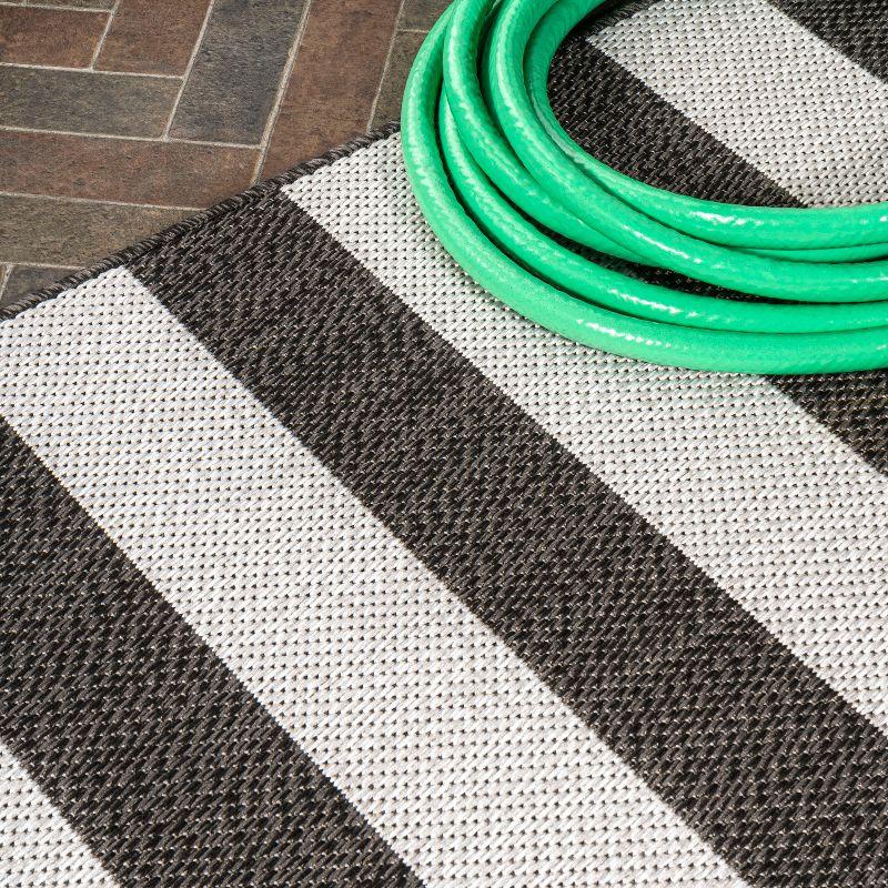 2' x 8' Negril Two-Tone Wide Stripe Indoor/Outdoor Runner Rug, Black/Cream - JONATHAN Y