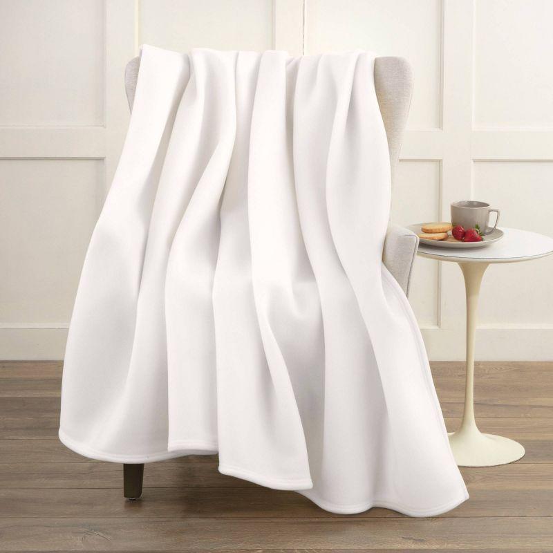 Luxurious King-Sized Ivory Fleece Reversible Blanket