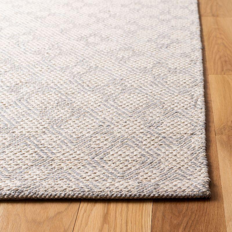 Cotton Kilim KLC222 Hand Woven Area Rug - Silver/Ivory - 5'x8' - Safavieh