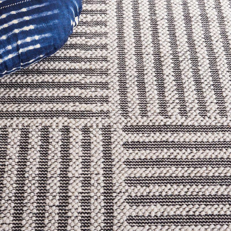 Natura NAT227 Hand Woven Indoor Area Rug - Ivory/Black - 5'x8' - Safavieh