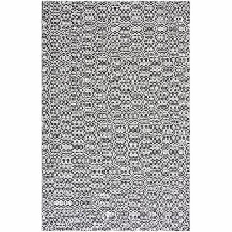 Hampton HTN230 Indoor/Outdoor Machine Made Area Rug - 5'1"x7'6" - Grey/Black - Safavieh