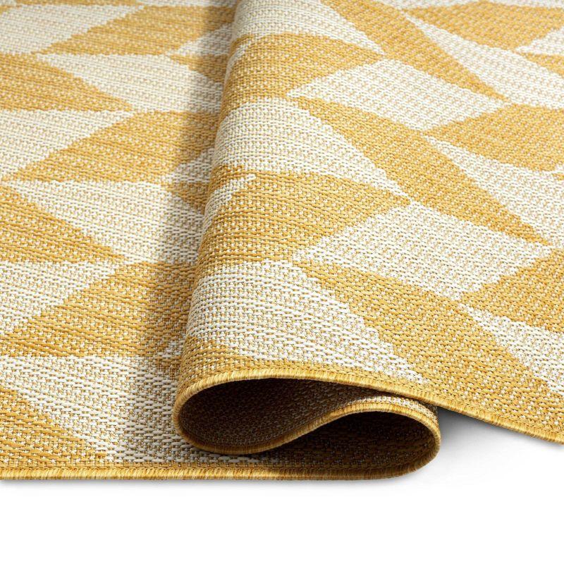 NICOLE MILLER NEW YORK Patio Country Calla Herringbone Indoor/Outdoor Area Rug, Yellow/Cream