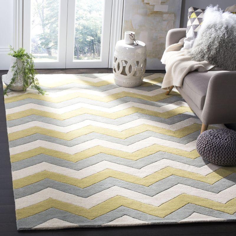 Chatham CHT715 Tufted Indoor Area Rug - Grey/Gold - 6'x9' - Safavieh