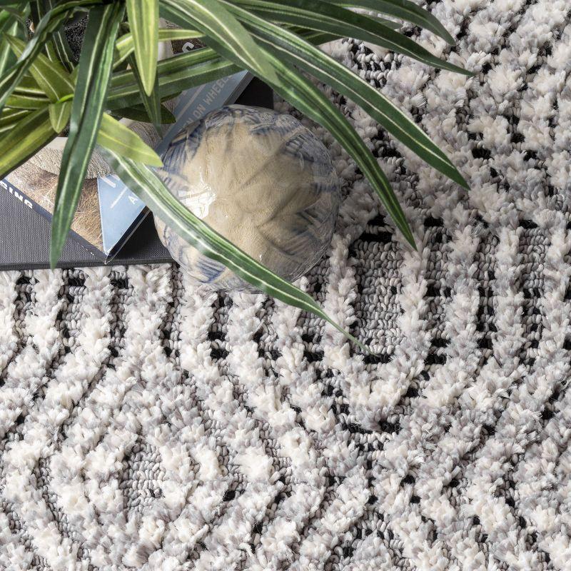 Nuloom Arielle Soft Trellis Textured Tassel Indoor Area Rug, 4' x 6'