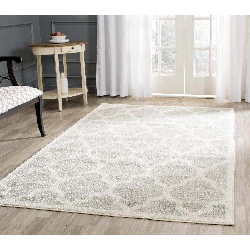 Amherst AMT420 Power Loomed Indoor Area Rug - Light Grey/Beige - 5'x5' - Safavieh