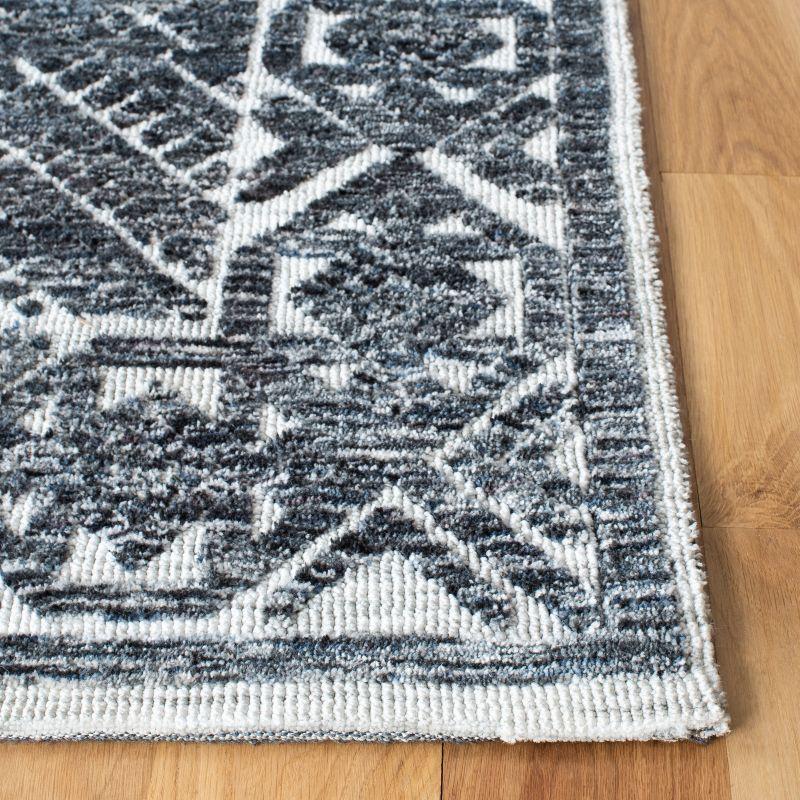 Roslyn ROS703 Hand Loomed Area Rug  - Safavieh