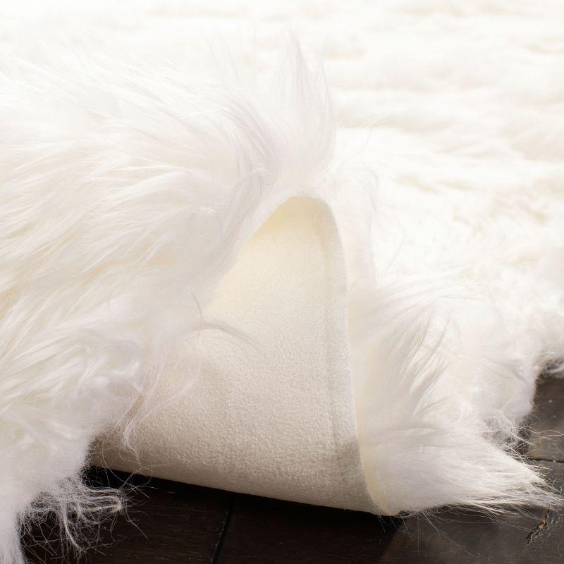 Faux Sheep Skin FSS235 Power Loomed Indoor Area Rug - Ivory - 5'x7' - Safavieh