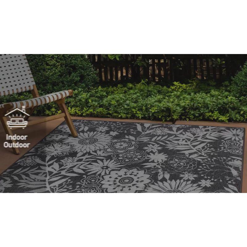 World Rug Gallery Modern Floral Flowers Indoor/Outdoor Area Rug