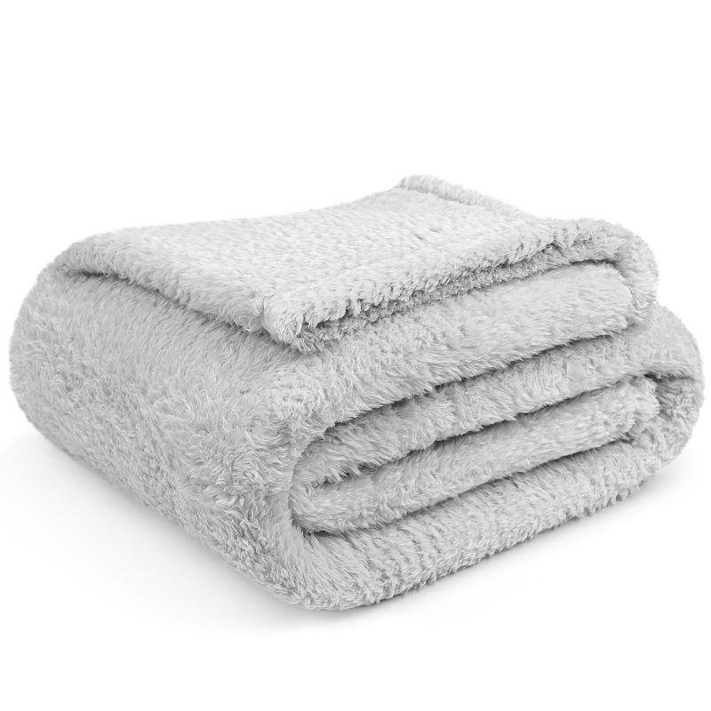 Pavilia Hand Woven Throw Blanket
