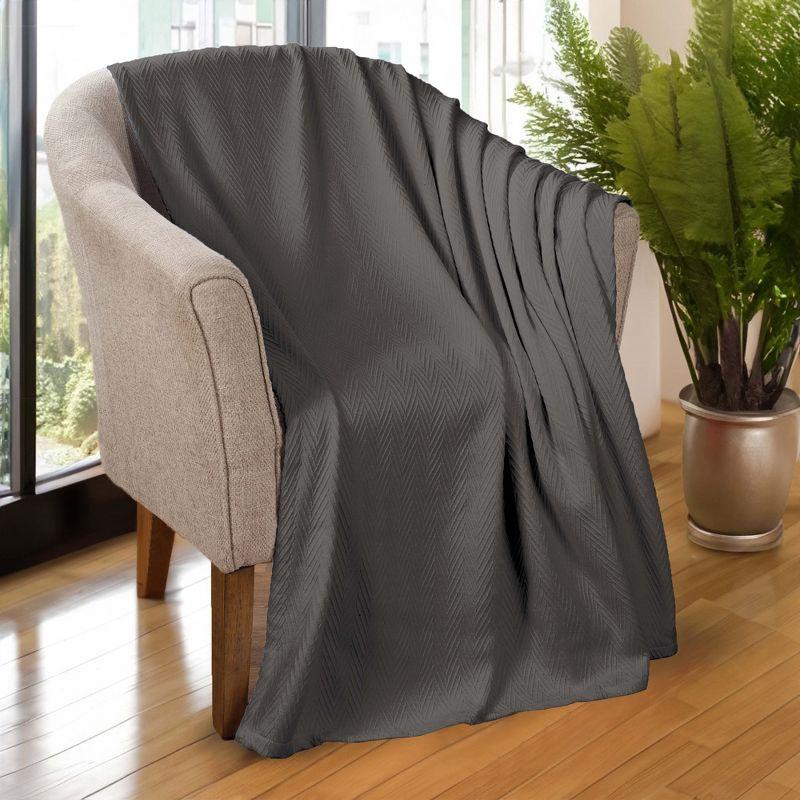Chevron Zig-Zag Cotton Blanket, Full/Queen, Charcoal - Blue Nile Mills