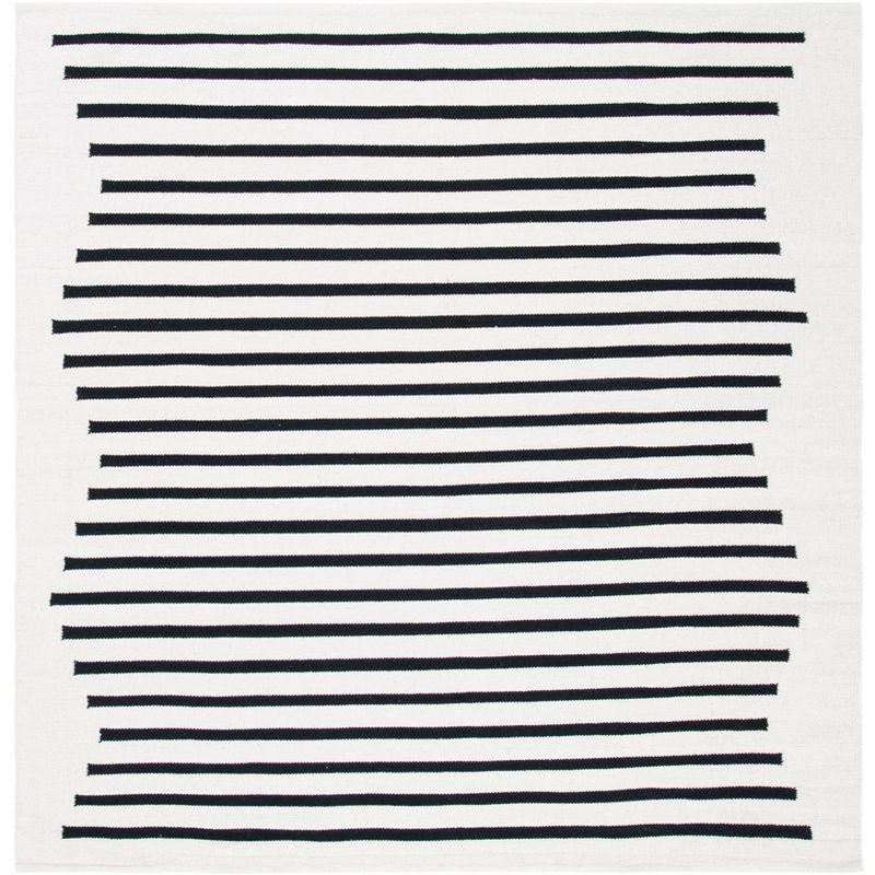 Montauk MTK313 Hand Woven Indoor Area Rug - Ivory/Black - 6'x6' - Safavieh