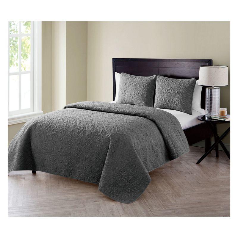 VCNY Caroline Embossed Quilt Set