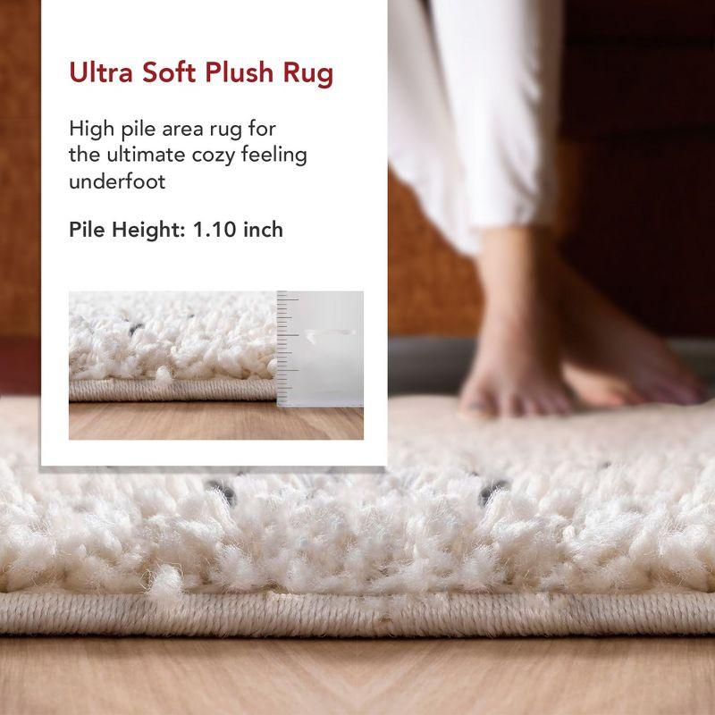 Nuloom Jessie Trellis 5x8 Indoor Area Rug for Living Room Bedroom Dining Room, Off White/Charcoal
