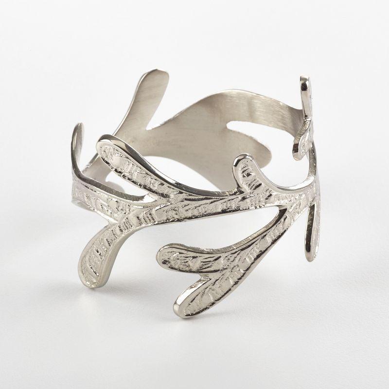 Saro Lifestyle Table Napkin Rings With Vine Leaf Design (Set of 4), Silver