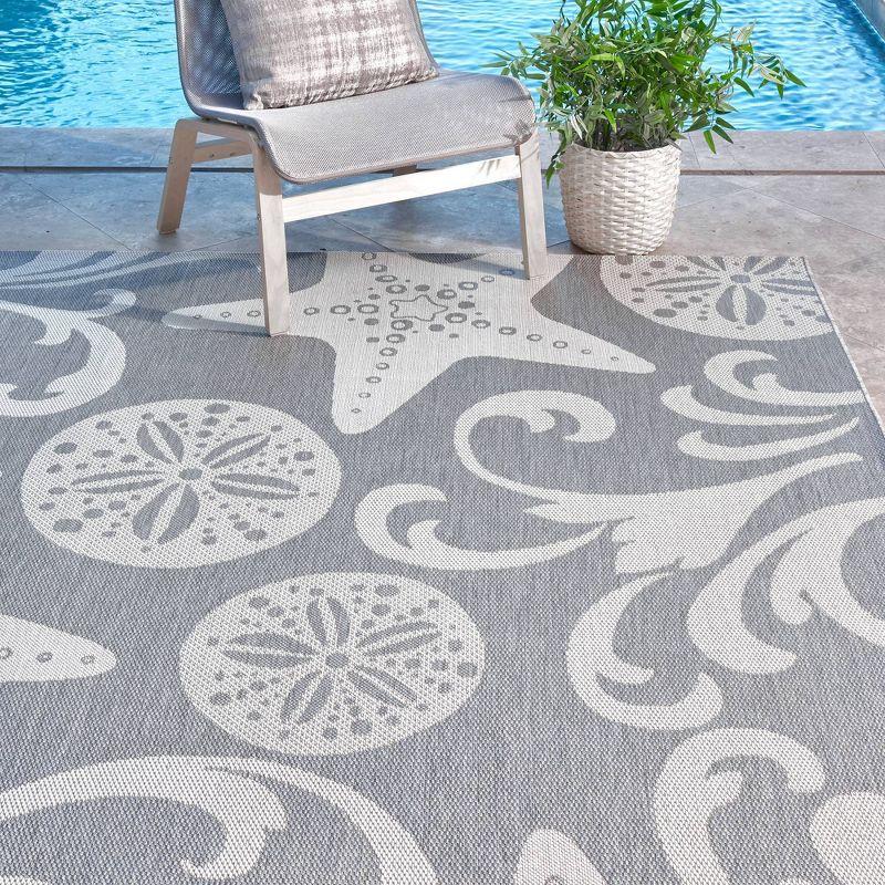 Gertmenian Paseo Canoa Gray Nautical Sea Life Indoor/Outdoor Flatweave Area Rug