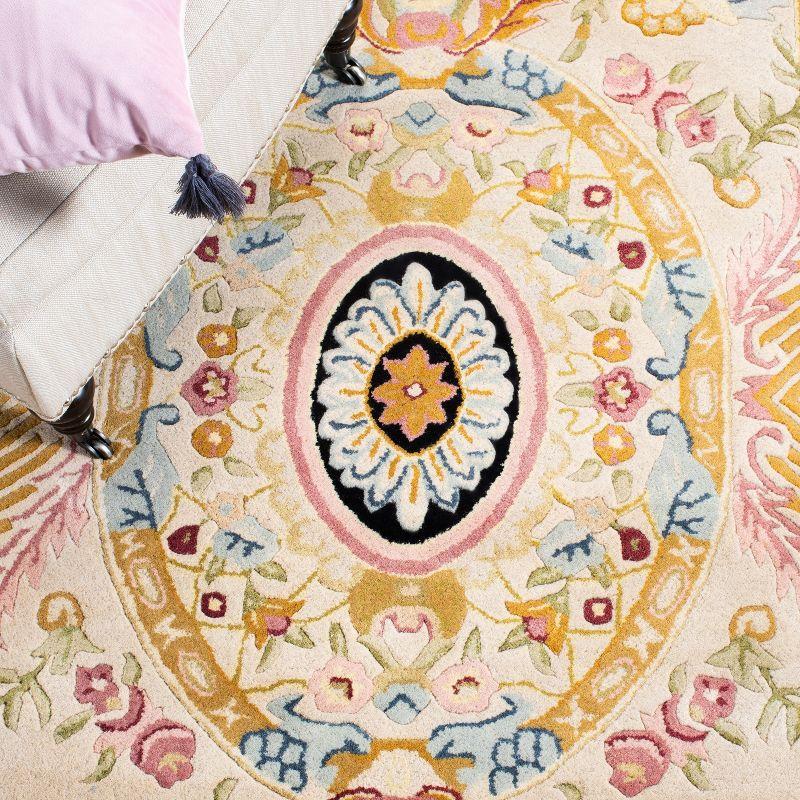 Savonnerie SAV202 Hand Tufted Area Rug - Sage/Beige - 4'x6' - Safavieh.