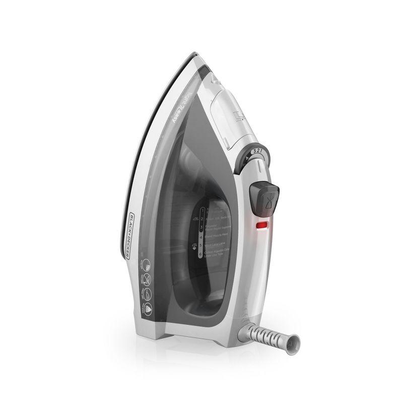 BLACK+DECKER Light �N Easy Compact Steam Iron, IR1020S, Stainless Steel Soleplate, Spray Mist, Anti-Drip, Auto Shutoff