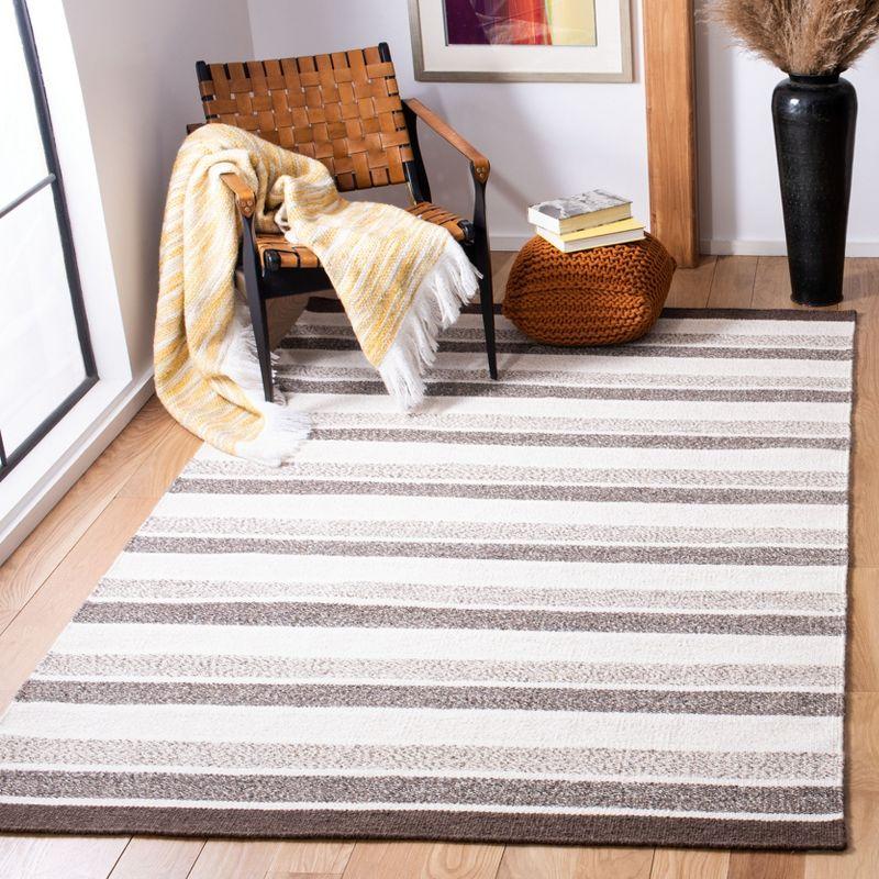 Ivory and Brown Flat Woven Wool Area Rug 4' x 6'