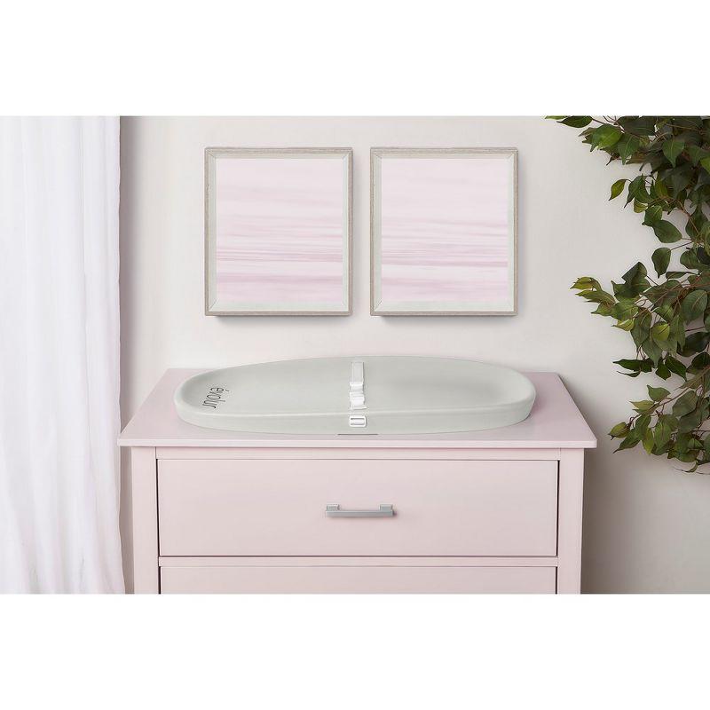 The DOM Family Evolur Eva Changing Pad