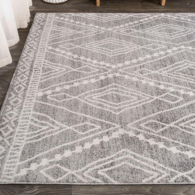 Gray and Ivory Diamond Pattern Reversible Area Rug