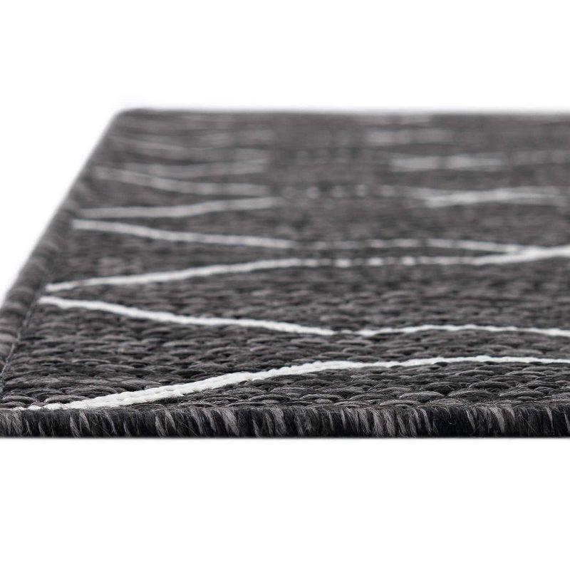 Unique Loom 4' 1 x 6' 1 Rectangle Indoor/Outdoor Trellis Charcoal Area Rug