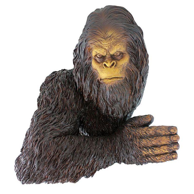 Design Toscano Bigfoot, The Bashful Yeti Tree Sculpture - Multicolored