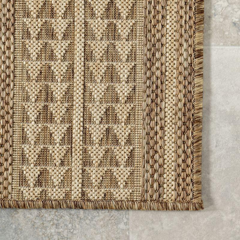 nuLOOM 4' x 6' Outdoor Geometric Area Rug, Stain Resistant, Weather Resistant, High Traffic, Patio, Balcony, Outside, Ranya Light Brown