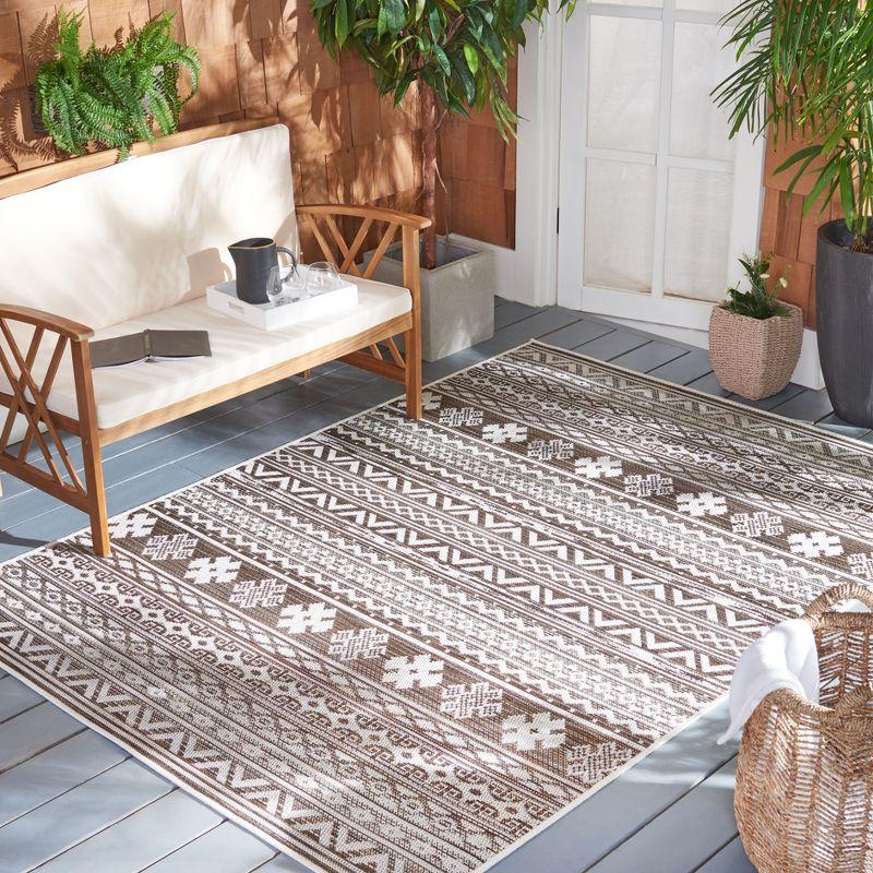 Havana Light Brown and Ivory 8' x 10' Synthetic Indoor/Outdoor Rug