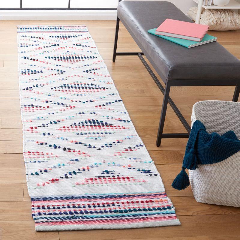 Montauk MTK816 Hand Woven Runner Rug - Ivory/Black - 2'3"x9' - Safavieh.