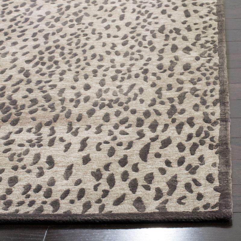 Marbella MRB657 Hand Loomed Area Rug - Light Grey/Dark Grey - 5'x8' - Safavieh.