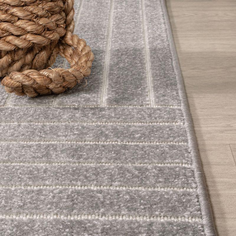 JONATHAN Y Odense High-Low Minimalist Angle Geometric Gray/Ivory 4 ft. x 6 ft. Indoor/Outdoor Area Rug