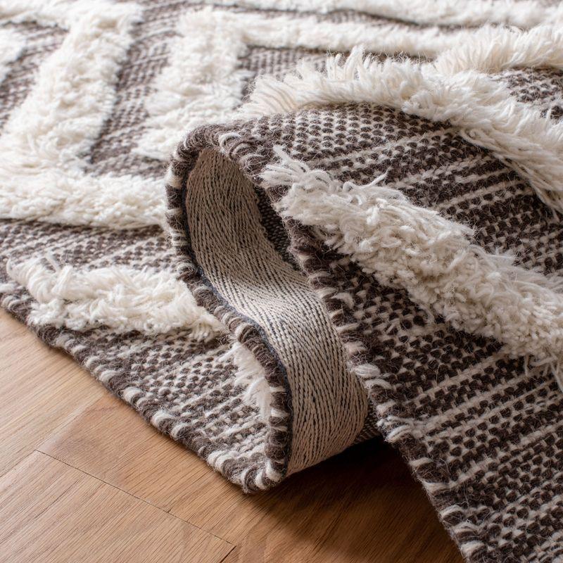 Kenya KNY331 Hand Tufted Runner Rug - Brown/Ivory - 2'3"x8' - Safavieh.