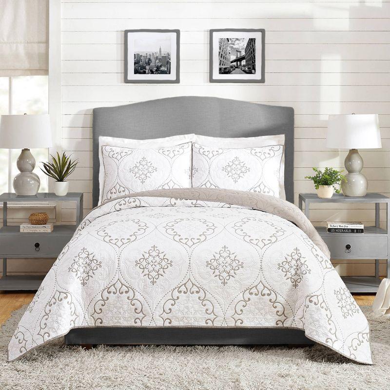Elegant Gray Full/Queen Cotton Quilt Set with Reversible Design