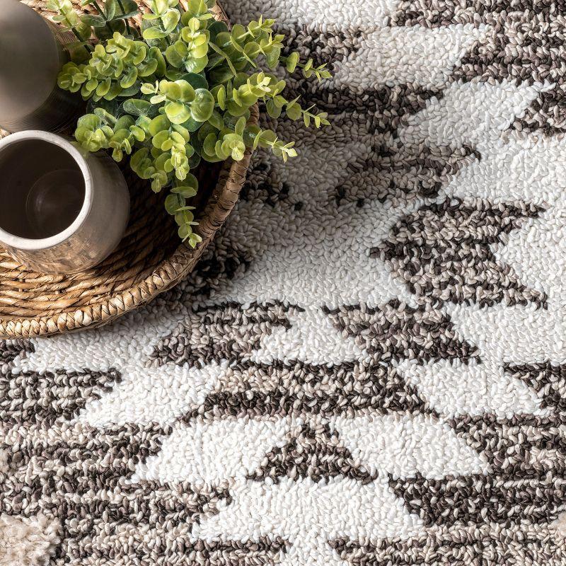 Nuloom Adelade Southwestern 4x6 Shag Indoor Area Rug for Living Room Bedroom Dining Room Nursery Kitchen, Beige/Ivory