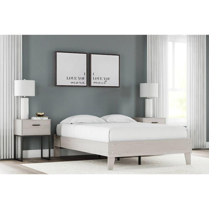 Queen Socalle Platform Bed Natural - Signature Design by Ashley