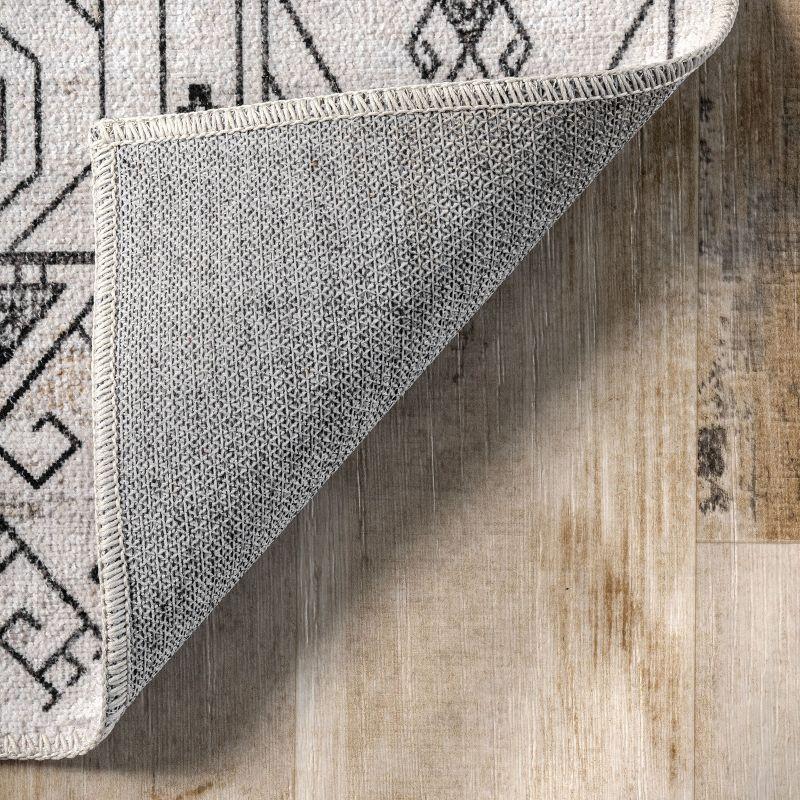 Nuloom Malena Bordered Pet Friendly Machine Washable Area Rug, 5' x 8', Light Grey