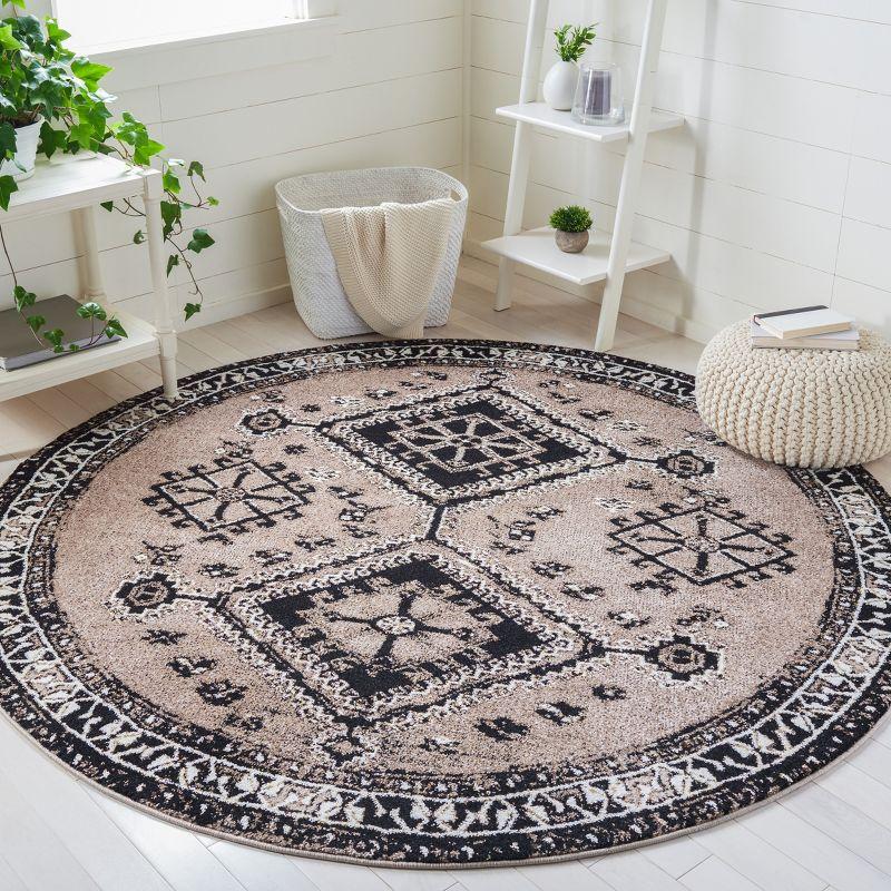 Vintage Hamadan VTH293 Power Loomed Area Rug  - Safavieh