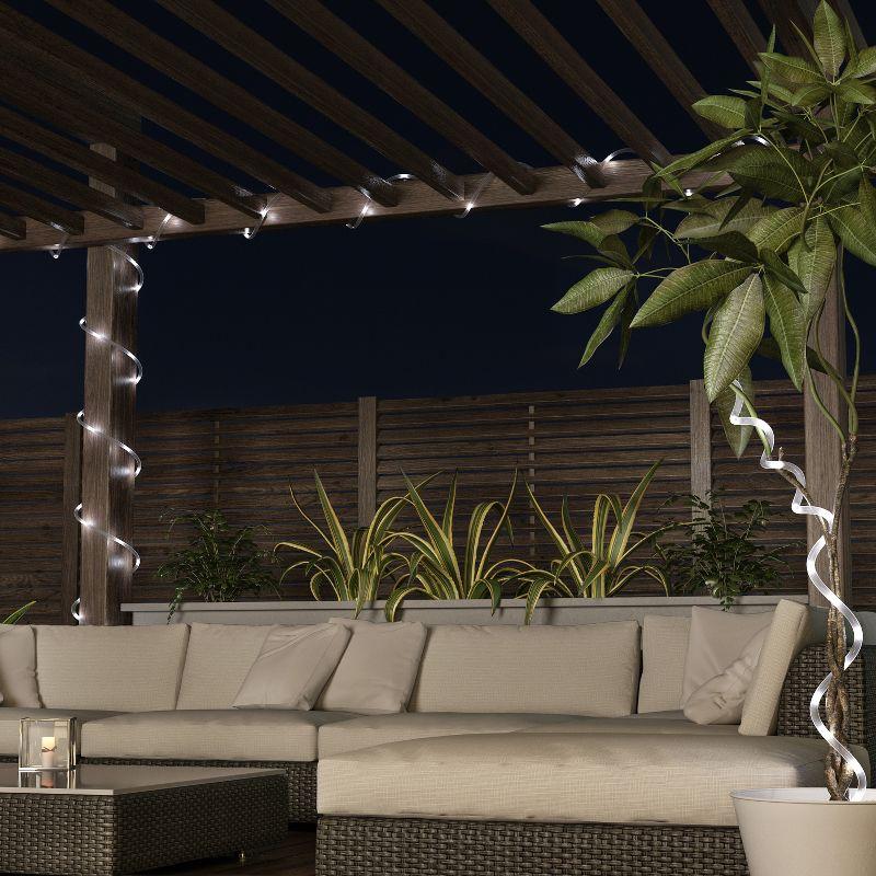 Cool White LED Solar Powered Outdoor Rope Light with 8 Modes