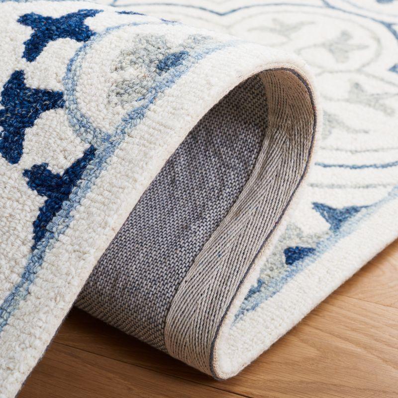 Micro-Loop MLP381 Hand Tufted Indoor Area Rug - Ivory/Sage - 4'x6' - Safavieh