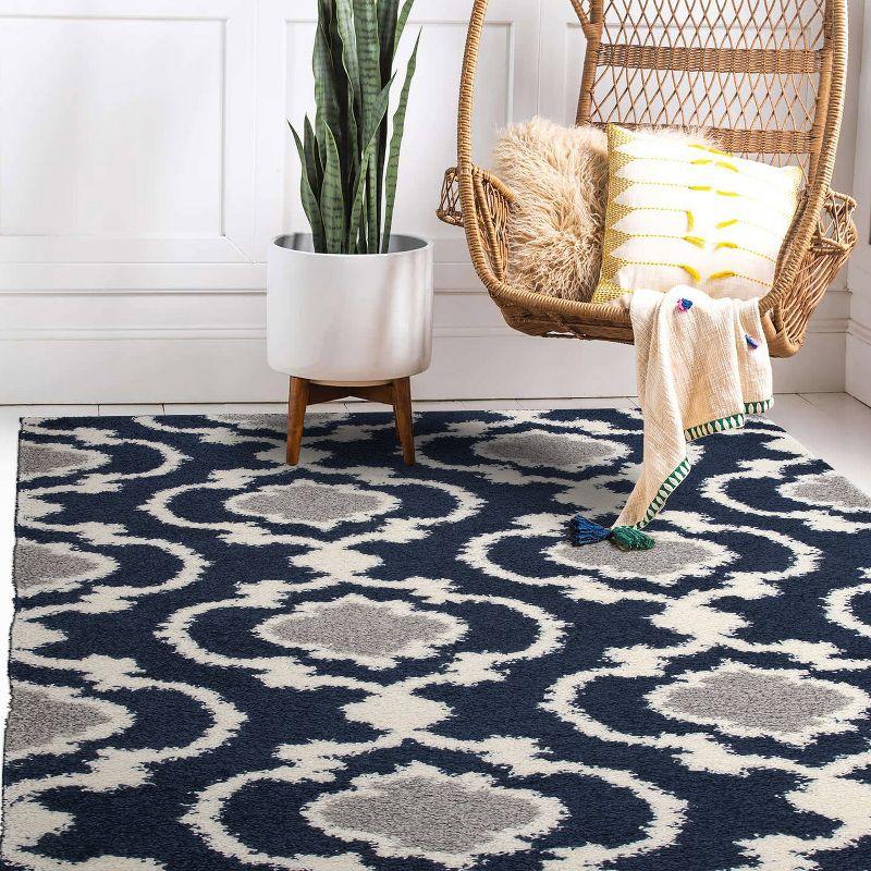 Navy Trellis Easy-Care Reversible Shag Rug 3'3" x 5'