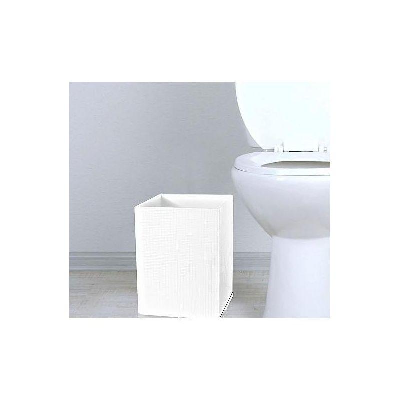 White Textured Plastic Bathroom Wastebasket