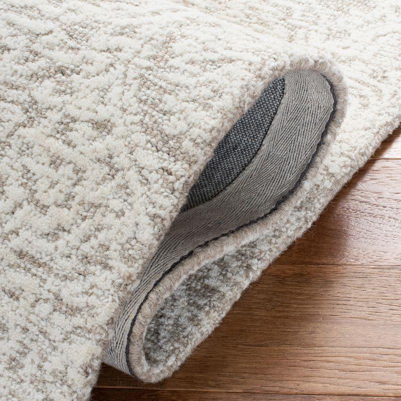 Metro MET998 Hand Tufted Indoor Area Rug - Natural/Ivory - 4'x6' - Safavieh
