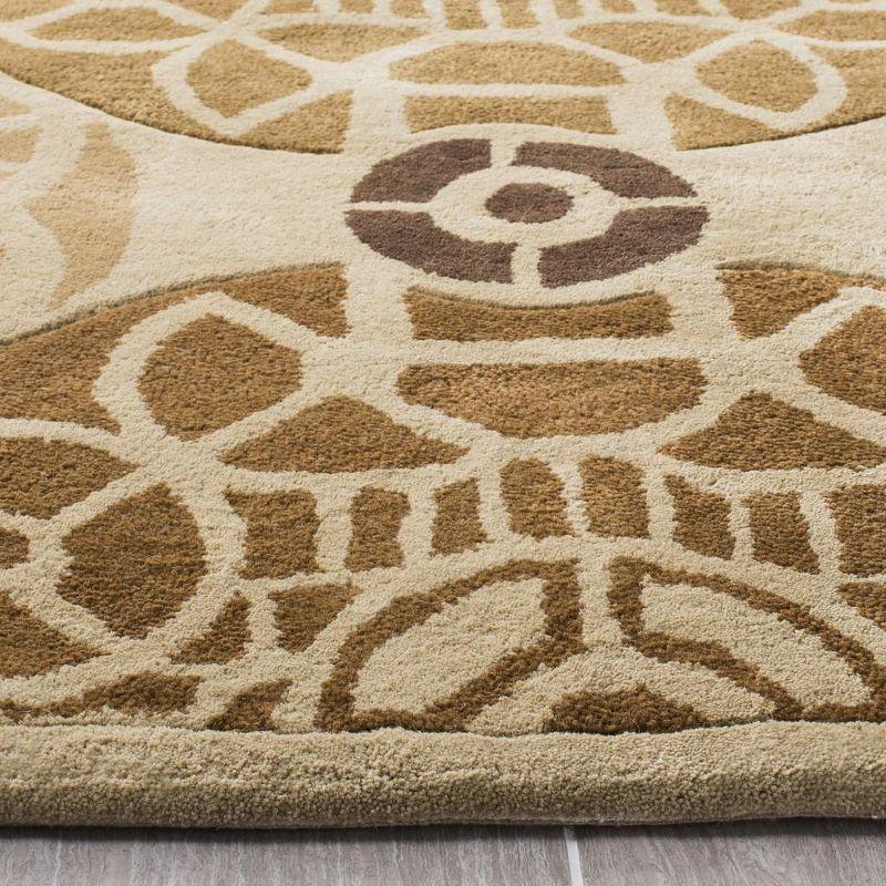 Capri CPR353 Tufted Indoor Rug - Safavieh