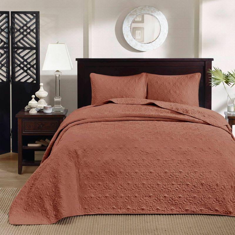 Quebec Reversible Bedspread Set